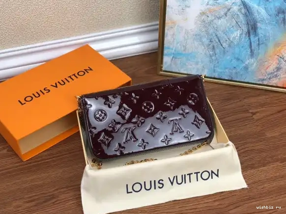 WIS LOUIS VUITTON FÉLICIE POCHETTE 0422
